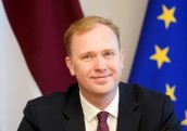 ZZS ministru amatiem virza Valaini, Uzulnieku un Auguli