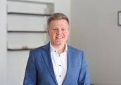 Hansab izpilddirektora amatā iecelts Paurs